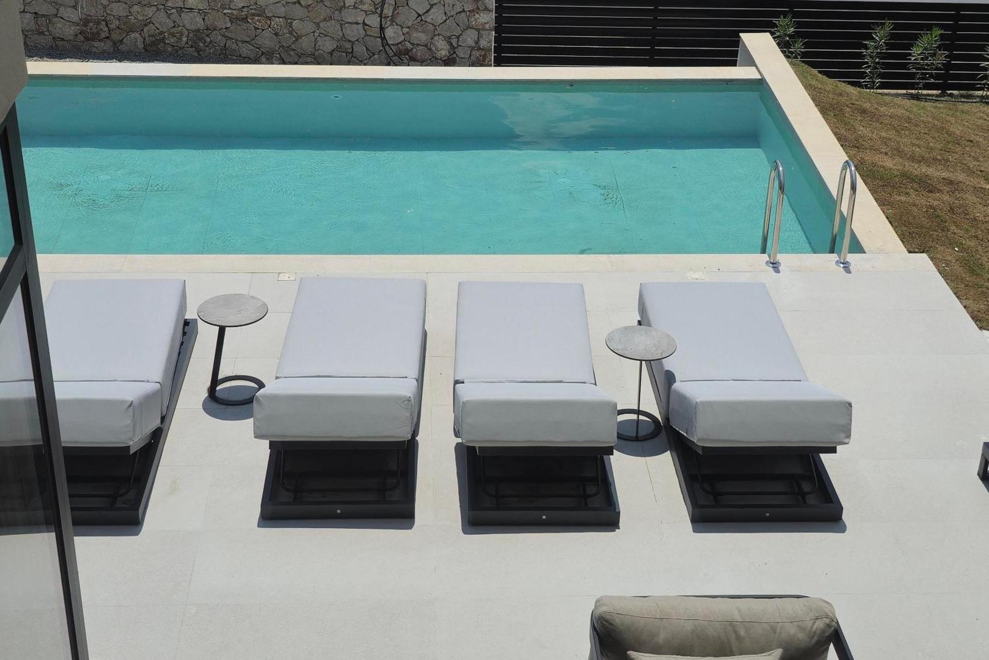 科林比亚Trapezia Luxury Living别墅 外观 照片